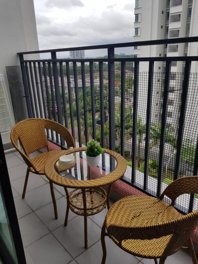 06- Austin Regency Taman Mount Austin Studio 4-5Pax Джохор-Бару Экстерьер фото